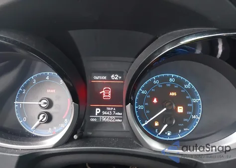 2014 Toyota Corolla S Plus z USA, uszkodzony, nr VIN 2T1BURHE4EC092051